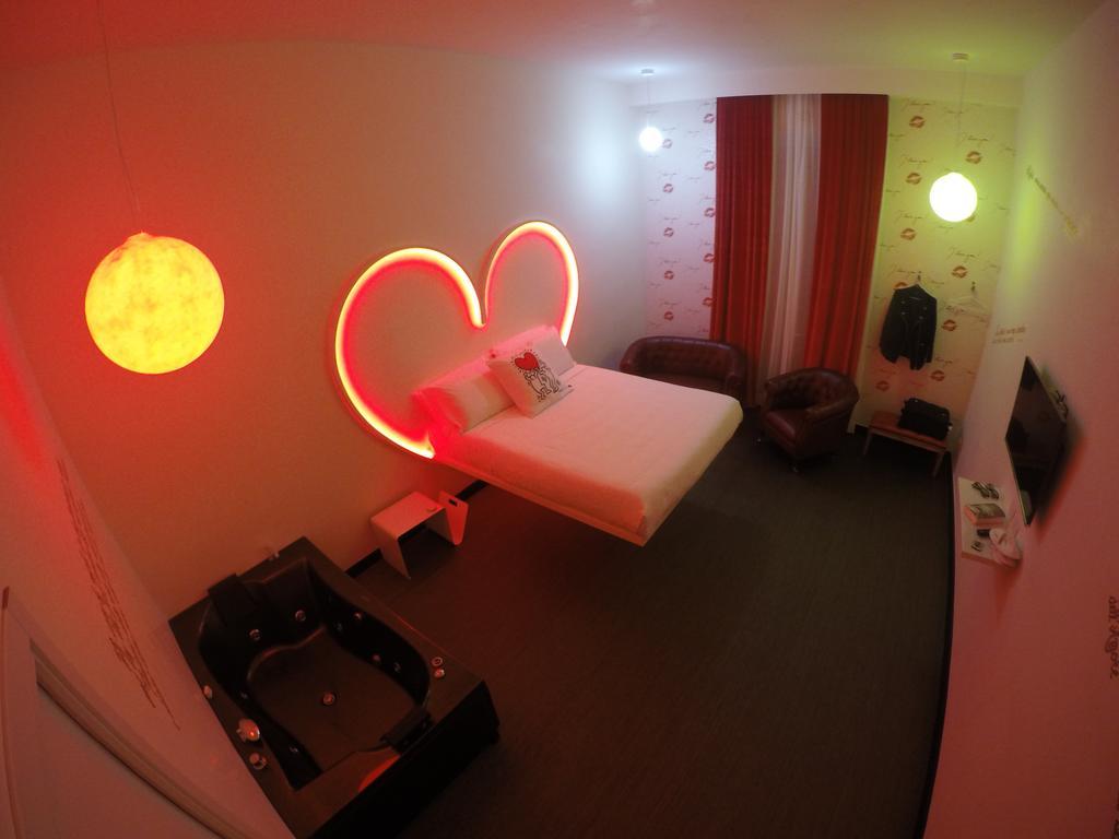 Pensión Irooms Jacuzzi